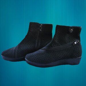 NEW! Bernie Mev Black Amanda Bootie - 39 EU/8.5 US